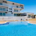 Al De Tavira
