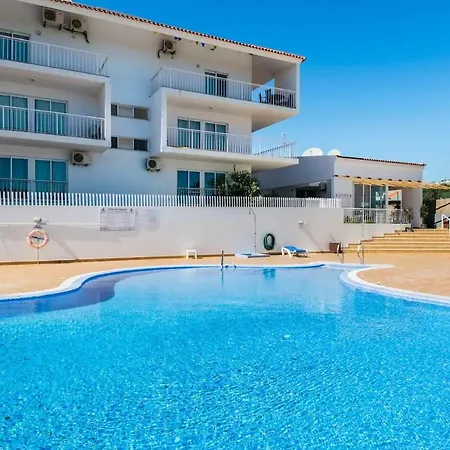 Al De Tavira